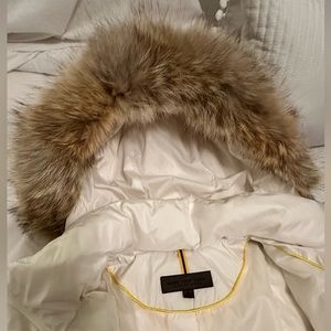 Women’s down-filled puffer jacket